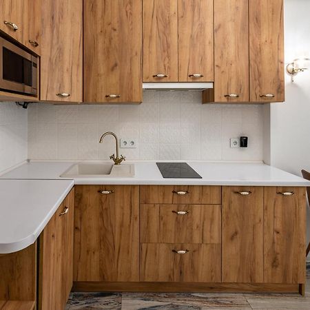 Romari Вічева 1 Apartment Lviv Ngoại thất bức ảnh
