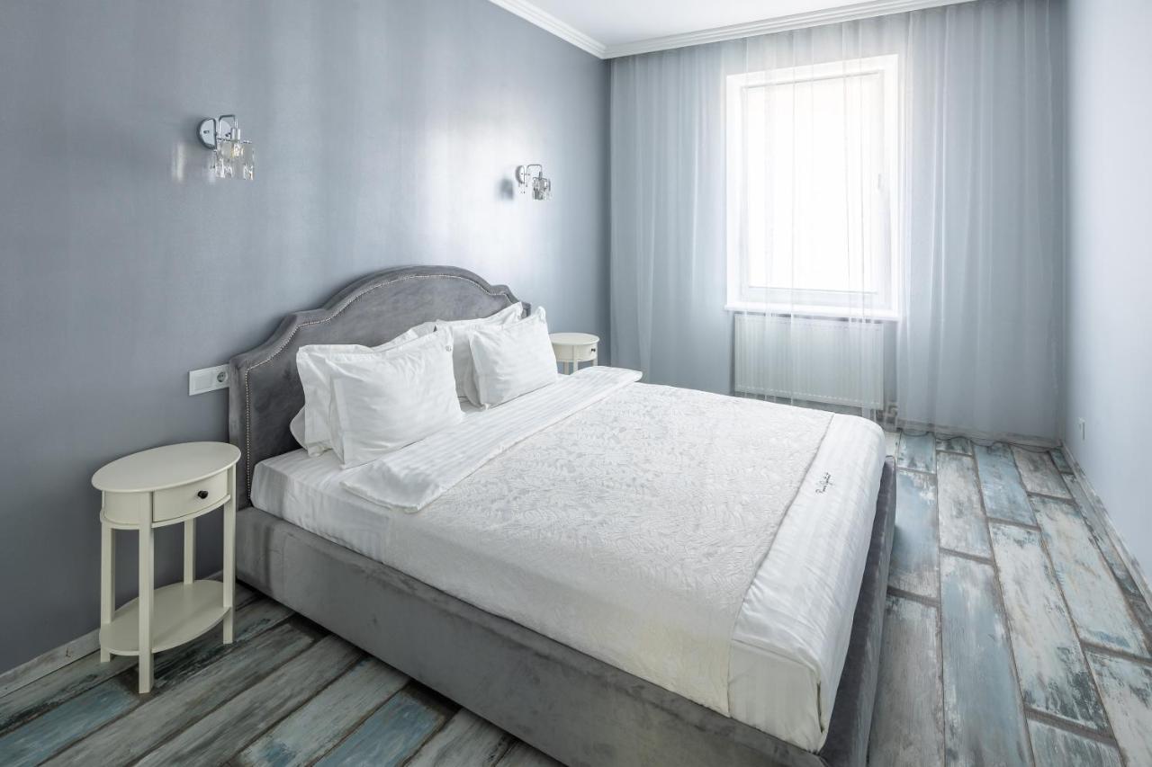 Romari Вічева 1 Apartment Lviv Ngoại thất bức ảnh
