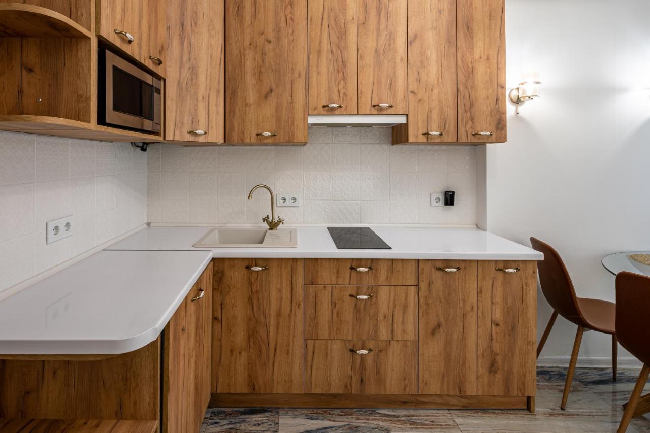 Romari Вічева 1 Apartment Lviv Ngoại thất bức ảnh